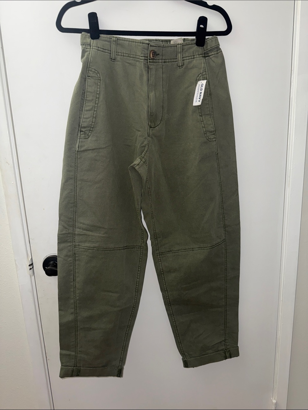 Old Navy Barrel Leg Chino Pants